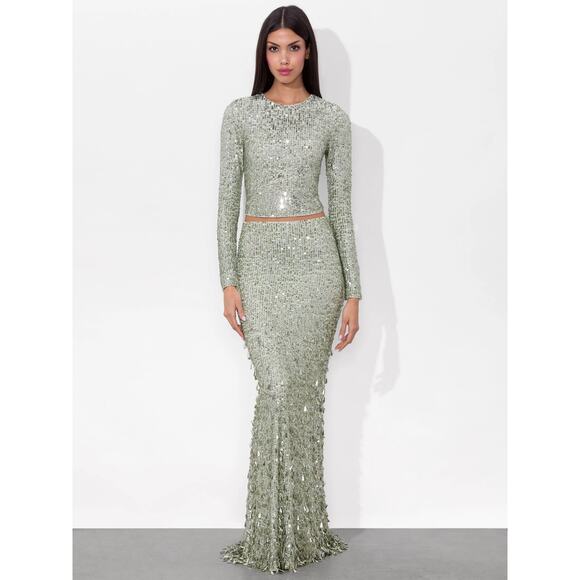 ALICE + OLIVIA Delaina Long Sleeve Sea Green Sequin Crop Top - Picture 5 of 14